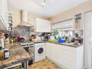 Kitchen- click for photo gallery